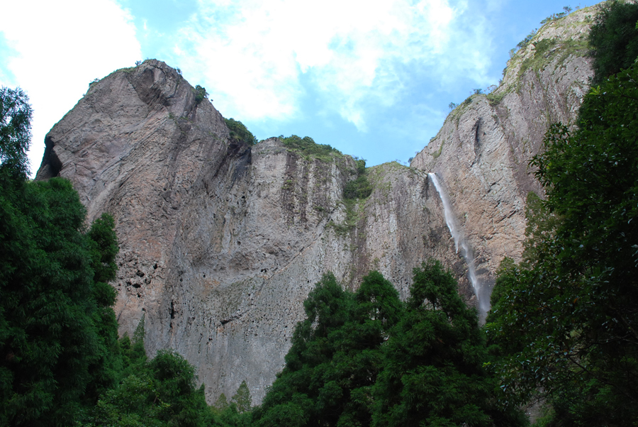 探秘东南第一山 雁荡山 仙溪猛洞河激情漂流 玩转雁荡山飞拉达(3日